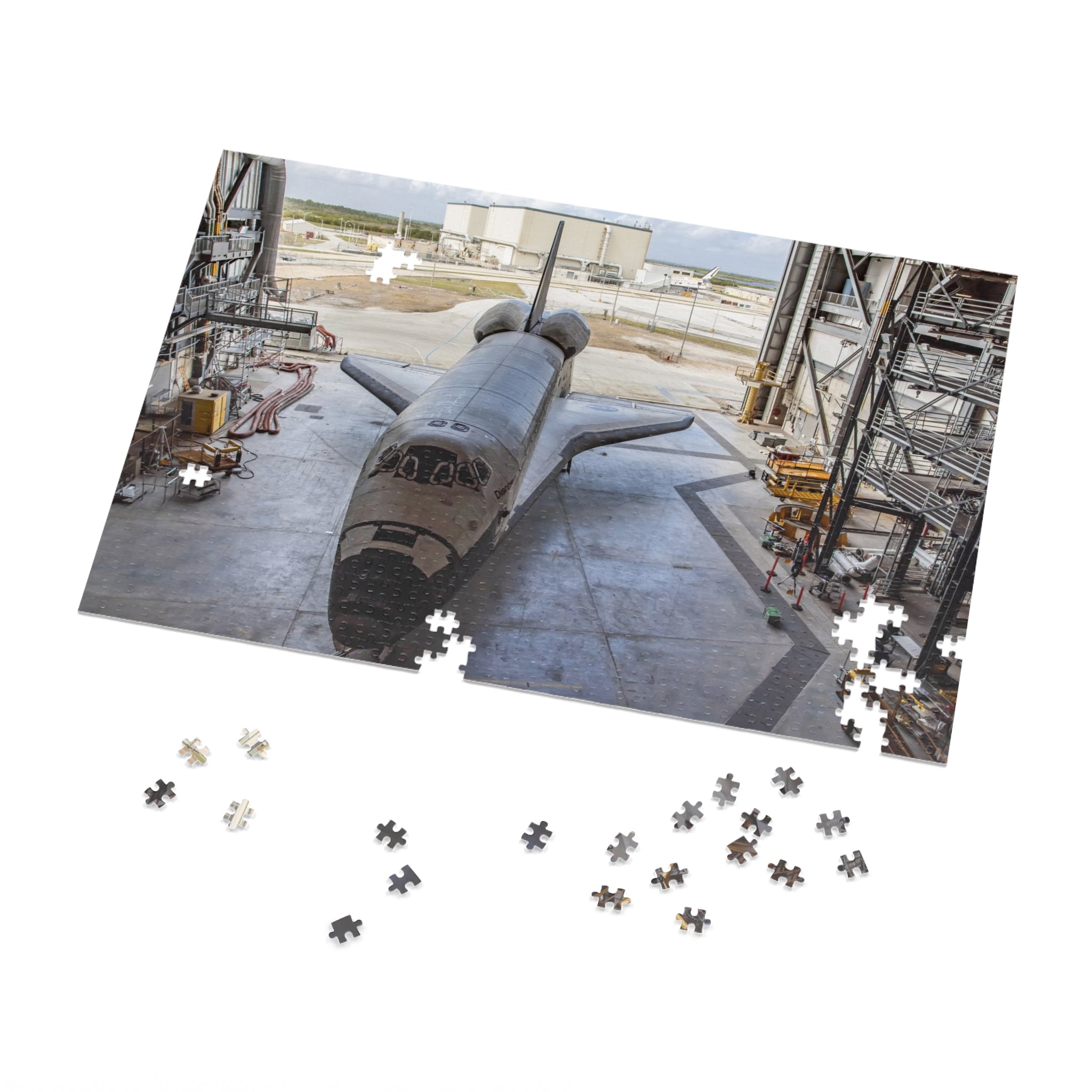 Shuttle in the Orbiter Processing Facility - 1000 Piece Puzzle