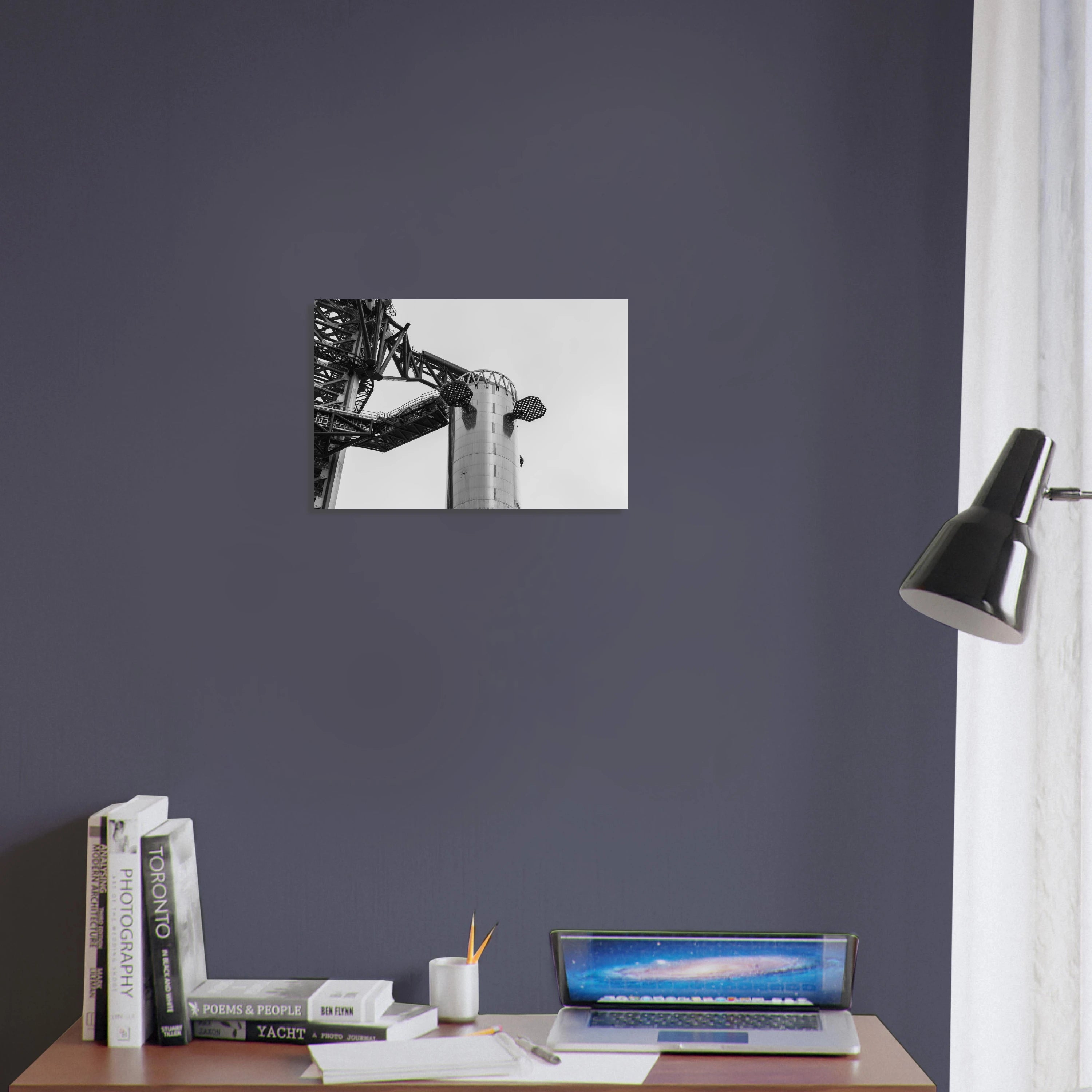 Booster 19 in Monochrome