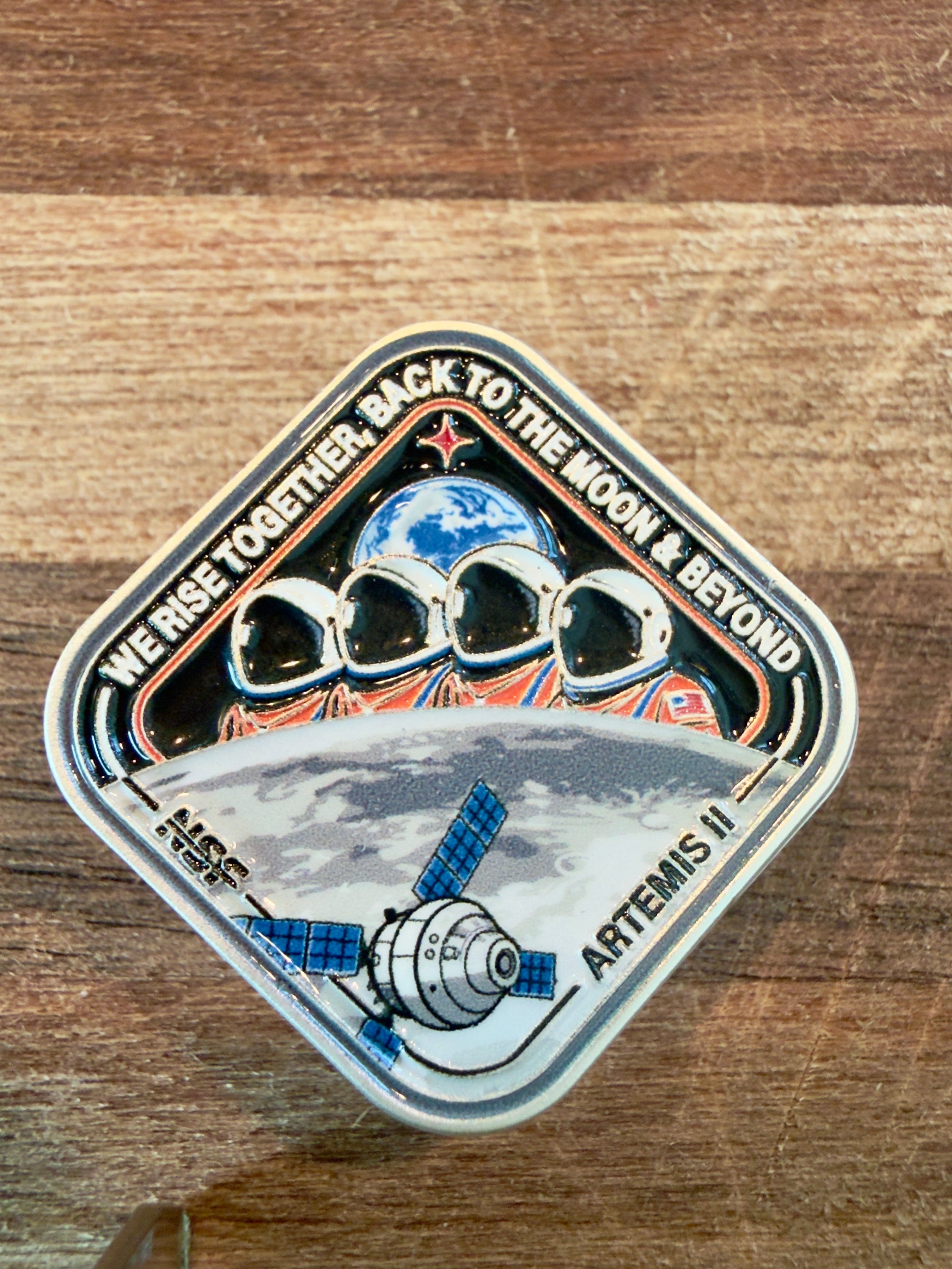 PREORDER: Artemis II - Collectors Pin
